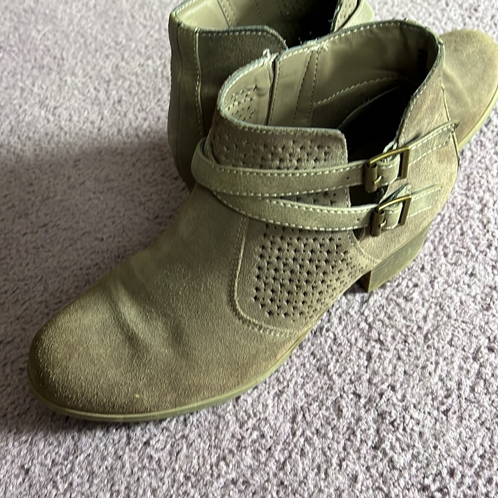 Women’s ankle boots - Picture 2 of 8